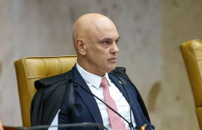 Buscas pelo nome de Alexandre de Moraes disparam após revelações sobre relação com Vorcaro