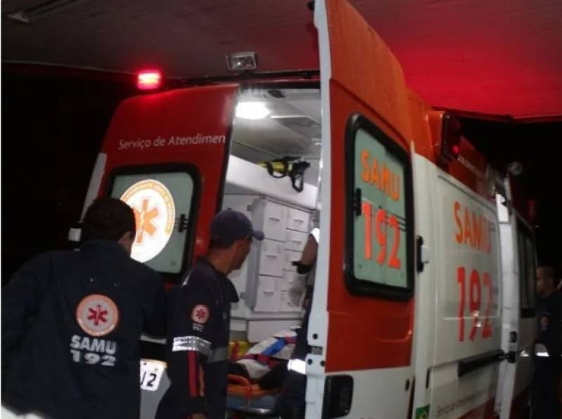 Motociclista morre após tentar desviar de pedestre na ERS-118, em Sapucaia do Sul