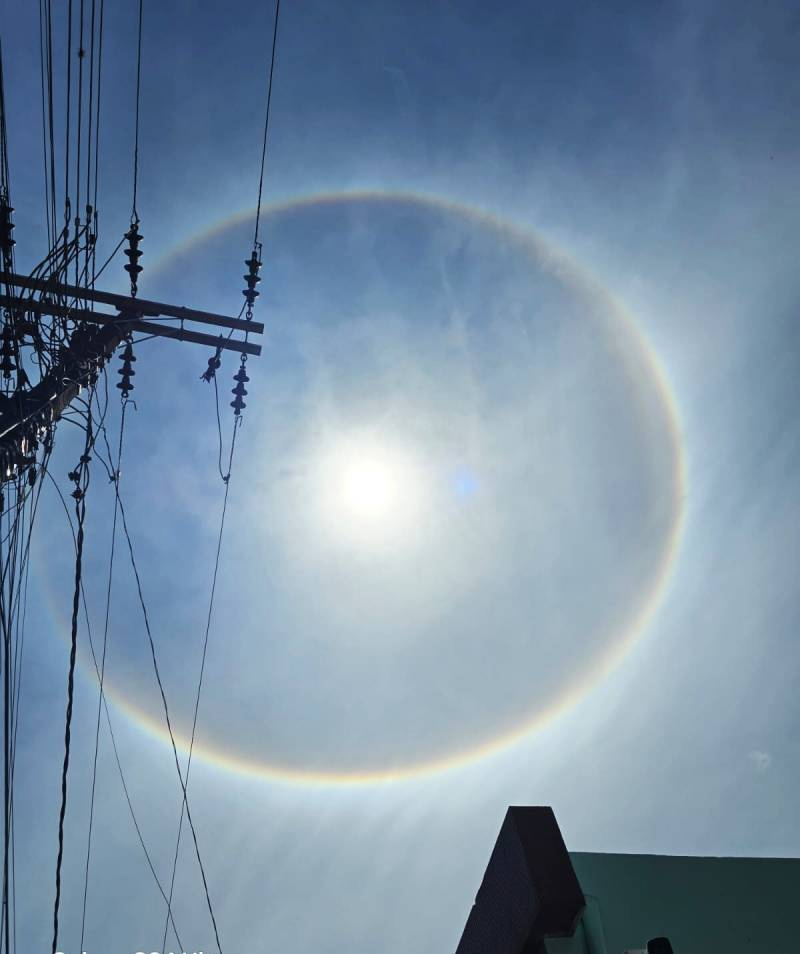 Halo solar é registrado nesta quarta-feira,30