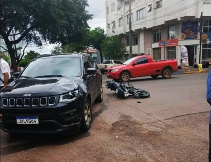 Acidente entre motocicleta e caminhonete deixa motociclista ferido na zona norte de Santo Ângelo