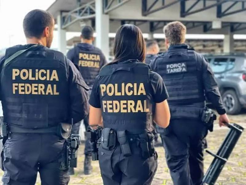 PF age contra grupo suspeito de adulterar carros roubados e contrabandeá-los para o Uruguai