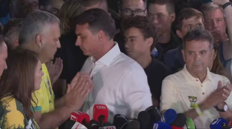 Flávio diz ser impossível reconhecer resultado e pede anulação da eleição