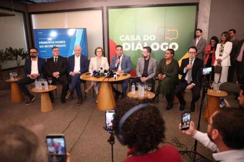 Zucco apresenta secretários de futuro governo; veja nomes