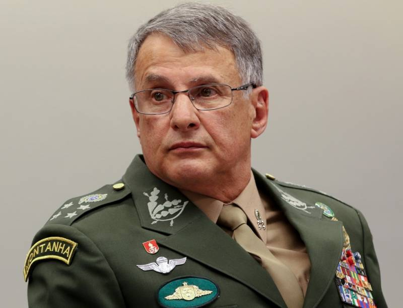 Comandante diz que Exército não é instituição de governo nem tem partido