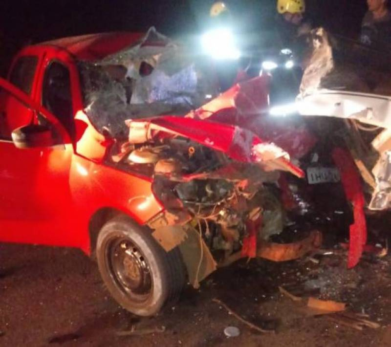 Colisão frontal entre veículos deixa um homem morto na RS 344 em Giruá