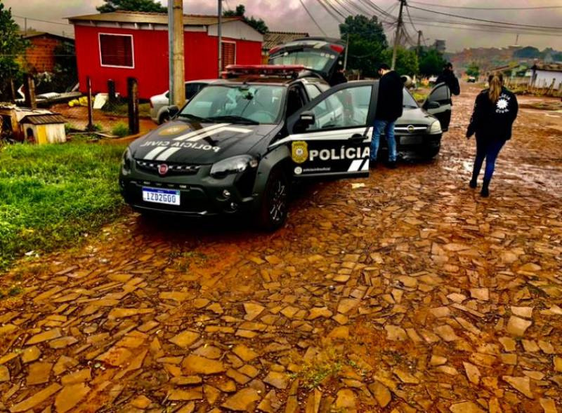 Mulher de 22 anos é presa em Santo Ângelo por receptação de telefone furtado em Porto Xavier