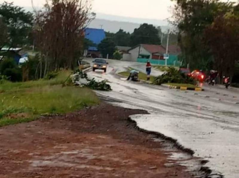 Homem cai da carroceria de uma camionete e morre em Tiradentes do Sul