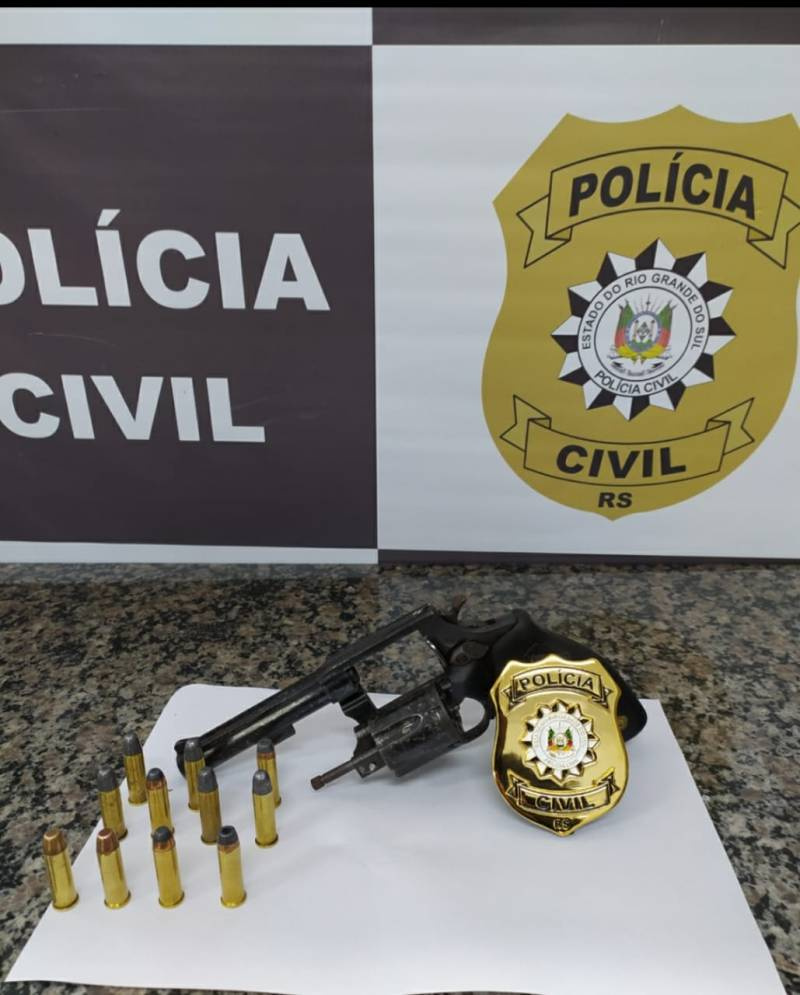 Homem é preso em flagrante por posse ilegal de arma no Bairro Neri Cavalheiro