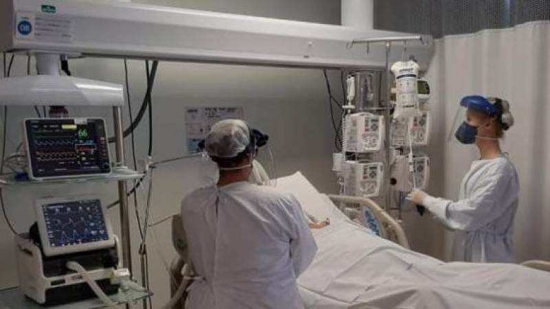 Ocupação dos leitos de UTI em seis regiões do RS passa de 80%