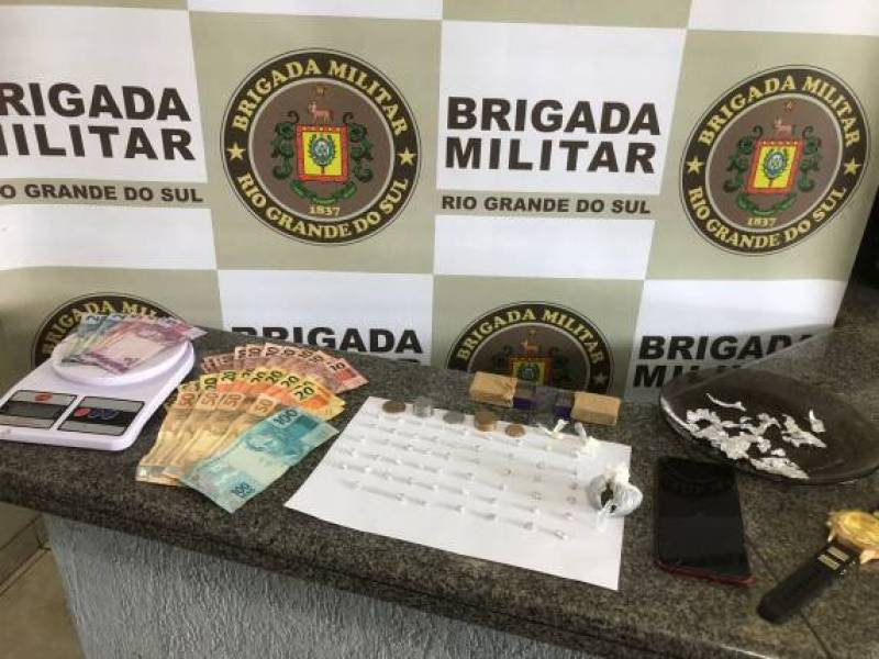 Brigada Militar prende homem por tráfico de entorpecente em Ijuí