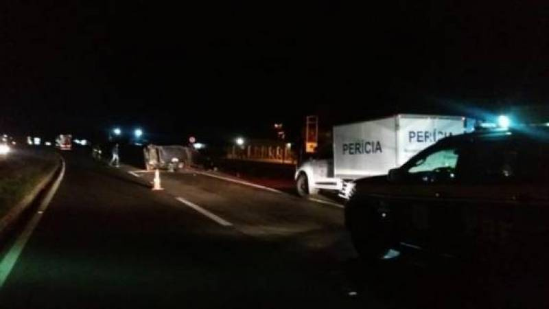 Motorista morre após carro capotar na BR-386, em Nova Santa Rita