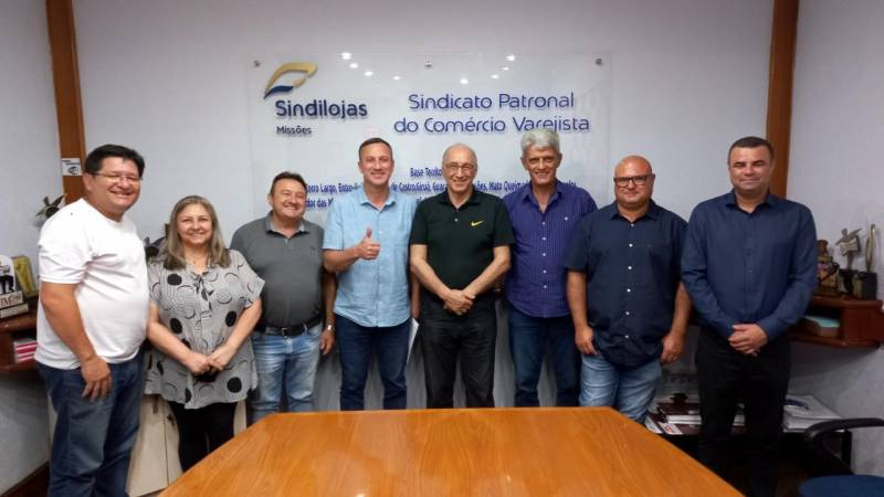 Diretoria da FEAAGRI MISSÕES se reúne com Deputado Sanderson