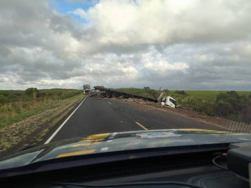 Grave acidente na BR 290 entre Alegrete e Uruguaiana