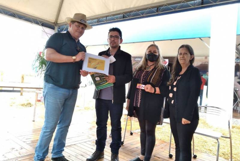 Fenamilho e Feaagri são divulgadas na Expodireto