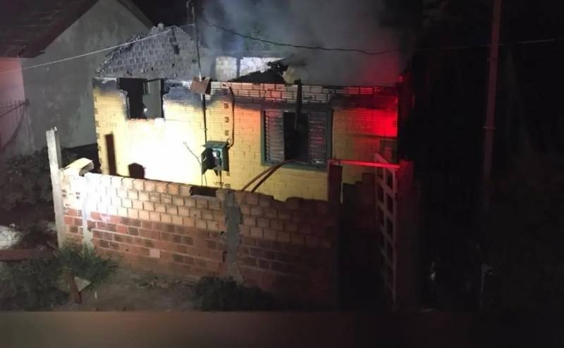 Incêndio consome parcialmente residência em Santo Ângelo