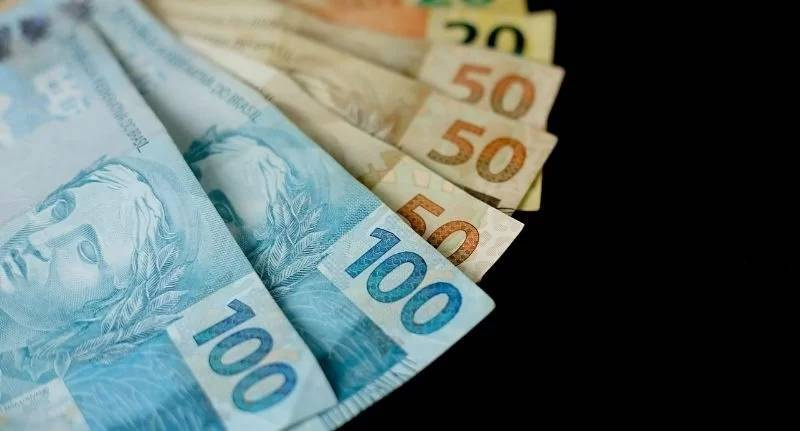 Congresso Nacional aprova salário mínimo de R$ 1.294 para 2023