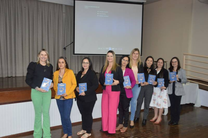 Pós-Graduação da URI lança o livro - Produtos de Tecnologias Digitais na Educação