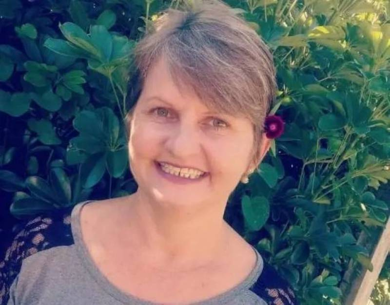 Mulher morre após ser esfaqueada junto com o marido durante baile em Blumenau