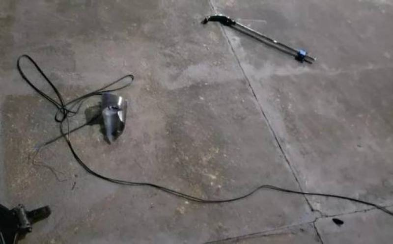 Mulher é agredida com aspirador de pó, chaleira e socos em SC; marido dela é preso